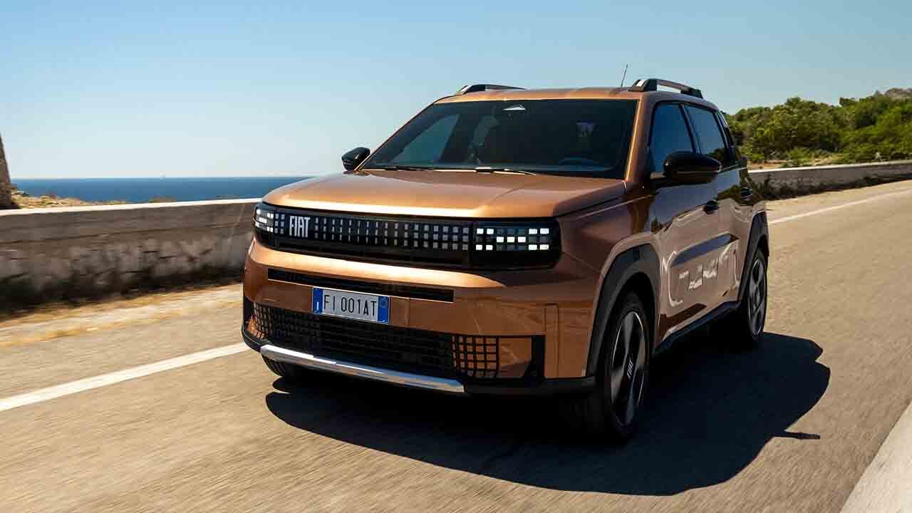 Finalmente a marzo si potrà toccare con mano la nuova Fiat Grande Panda in tutti i suoi allestimenti